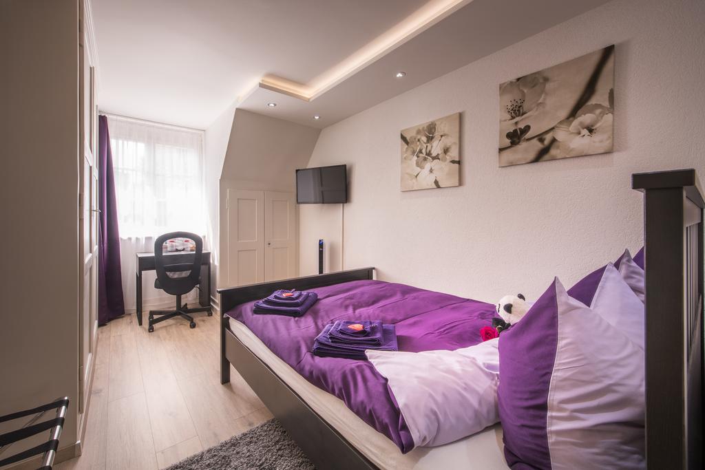 Max Aviation Villa & Apartments Berna Exterior foto